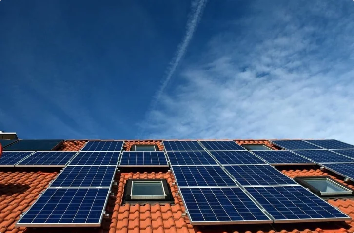 BATI ALLIANCE Panneaux photovoltaïques à Laval
